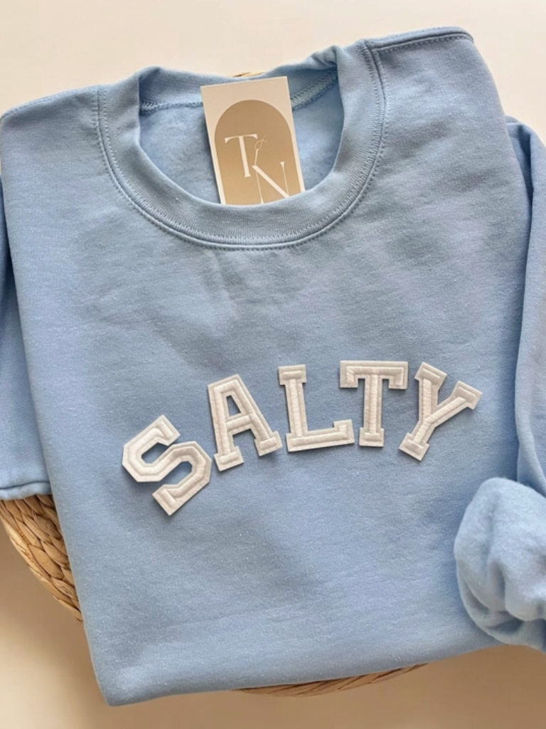 Salty Sweatshirt in Basket