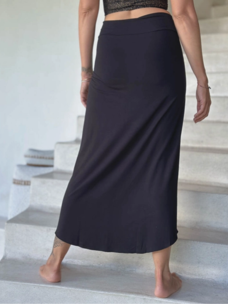 Layer Wrap Skirt with Slit, Back View Drape in Front